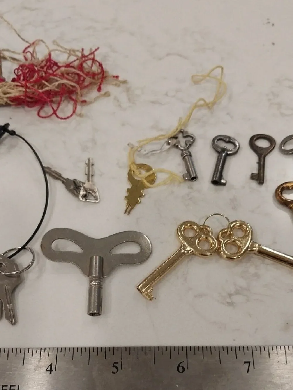 Source Unknown Assorted Decorative Keys and Wind-Up Key Set - Silver and Gold